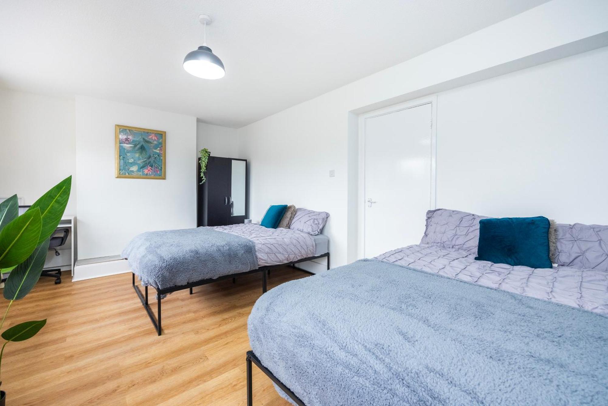 Excel O2 Stunning Large 3 Bedroom Apartment With Balcony Лондон Екстер'єр фото