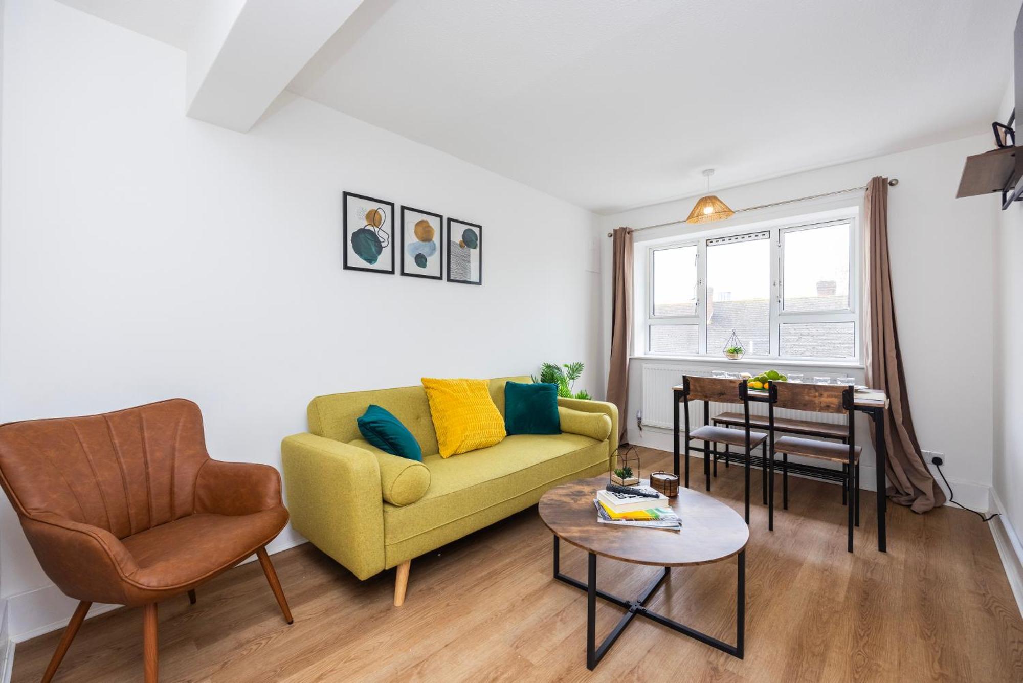Excel O2 Stunning Large 3 Bedroom Apartment With Balcony Лондон Екстер'єр фото